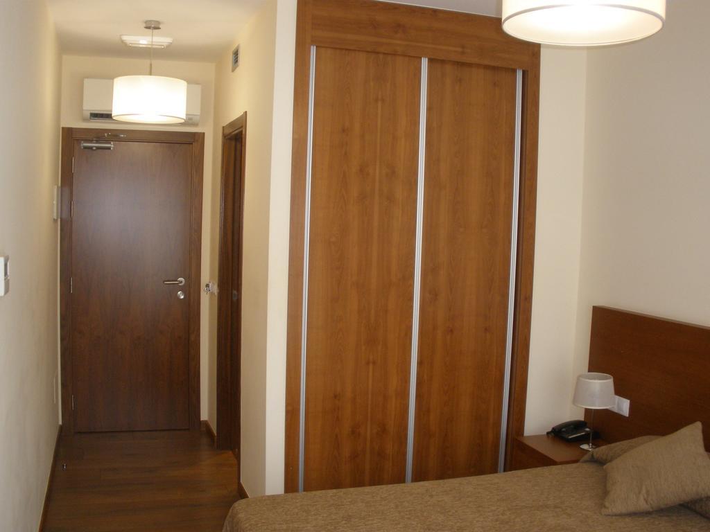 Pension Residencial Platas О Педрусо Екстериор снимка