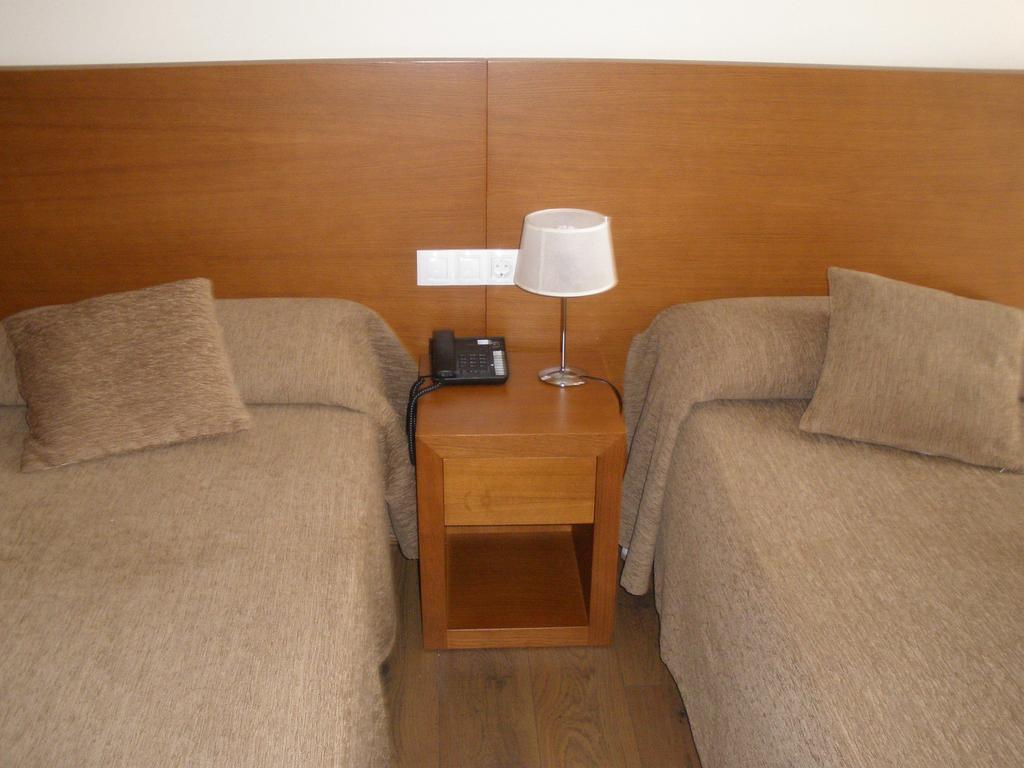 Pension Residencial Platas О Педрусо Екстериор снимка